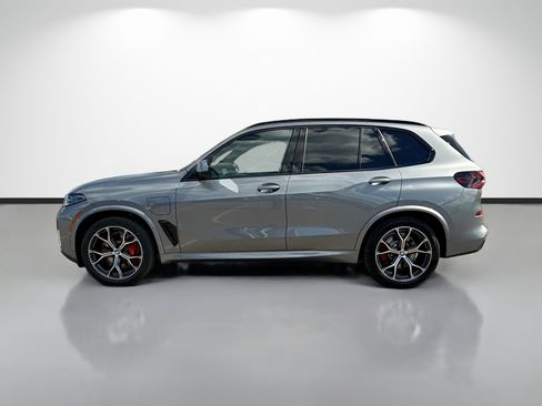 New 2026 BMW X5 xDrive50e image 6