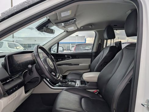 Used 2024 Kia Carnival SX image 8