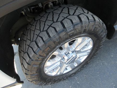 Used 2020 GMC Sierra 3500 Denali w/ Denali Ultimate Package AWD/4WD image 15