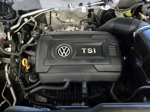 Used 2020 Volkswagen Atlas SE w/ Panoramic Sunroof Package FWD image 34