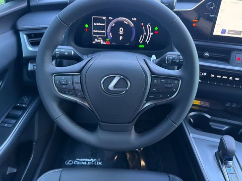 New 2026 Lexus UX 300h FWD image 13