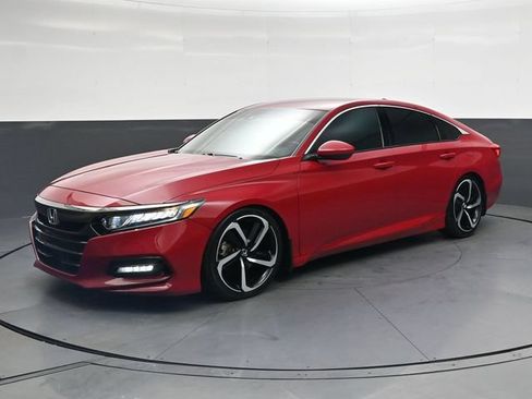 Used 2018 Honda Accord Sport image 9