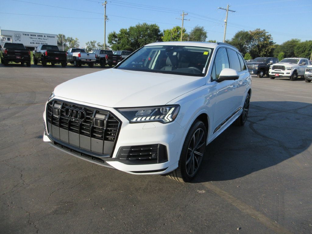 Used 2023 Audi Q7 3.0T Premium Plus AWD/4WD image 11