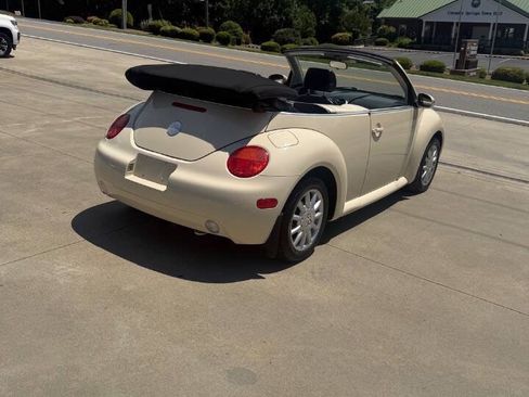 Used 2005 Volkswagen Beetle GLS FWD image 17