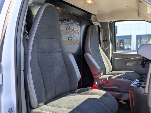 Used 2024 GMC Savana 2500 w/ Driver Convenience Package RWD image 17