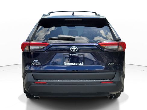 Used 2025 Toyota RAV4 XLE Premium w/ Weather Package FWD image 5