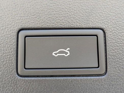 New 2026 Volkswagen Atlas Cross Sport SEL image 16