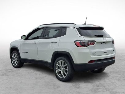 Used 2024 Jeep Compass Latitude