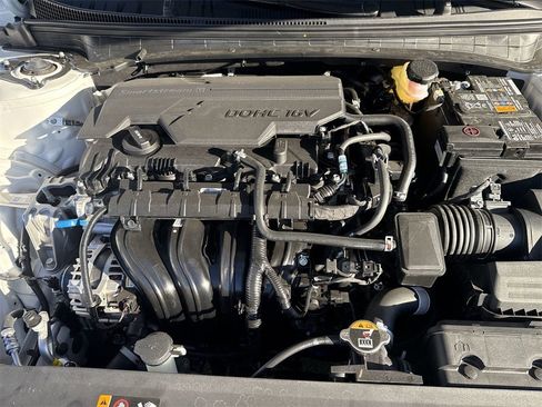 New 2025 Kia K4 LXS image 14