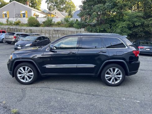 Used 2012 Jeep Grand Cherokee Laredo AWD/4WD image 8