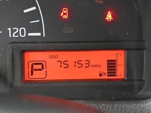 Used 2019 Nissan NV200 S image 20