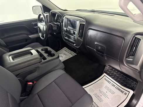 Used 2018 Chevrolet Silverado 1500 LT w/ LT Convenience Package image 14