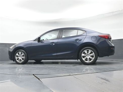 Used 2016 MAZDA MAZDA3 i Sport image 30