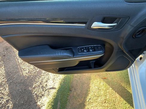 Used 2020 Chrysler 300 S RWD image 16
