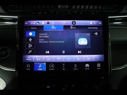 Used 2022 Jeep Grand Cherokee Limited 4xe w/ Luxury Tech Group II AWD/4WD image 29