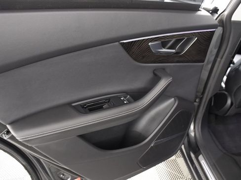 Used 2023 Audi Q8 Prestige w/ Prestige Package AWD/4WD image 26