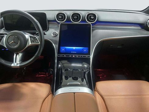 Used 2025 Mercedes-Benz C 300 4MATIC Sedan image 23