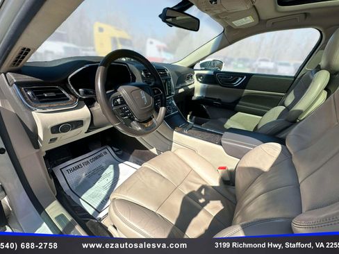Used 2017 Lincoln Continental Reserve image 19