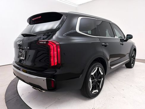 Used 2024 Kia Telluride S w/ S Sunroof Package FWD image 12