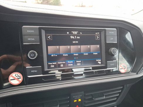 Used 2024 Volkswagen Jetta SE image 28