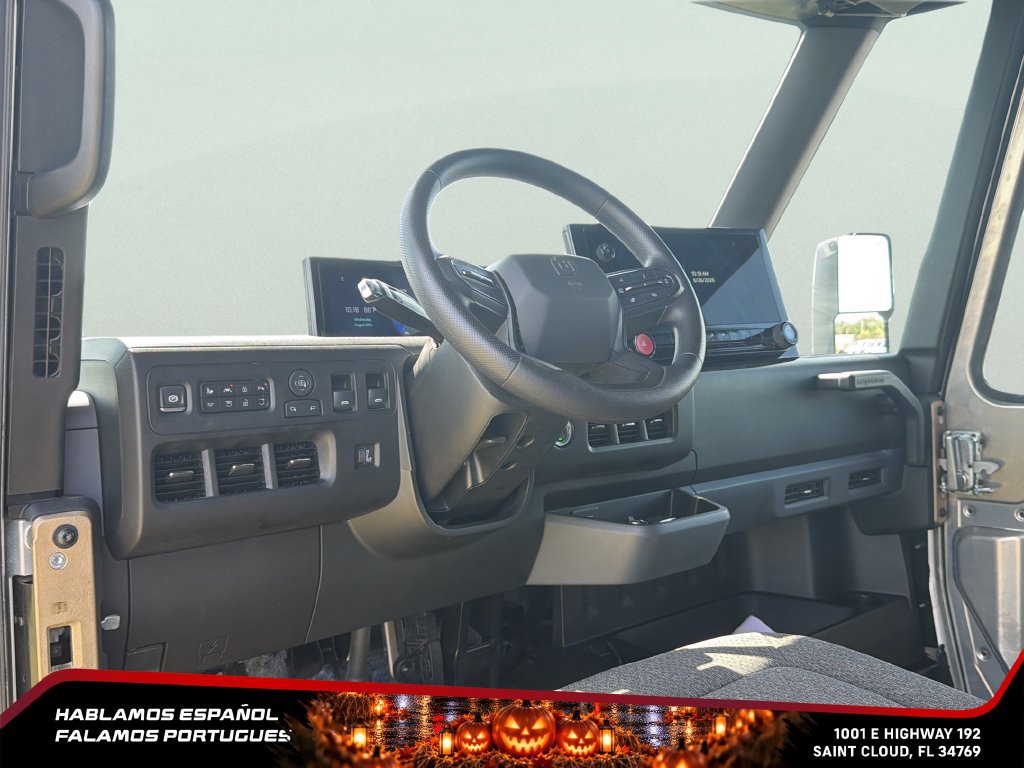 Used 2024 Chevrolet Brightdrop 400 w/ Commercial Equipment Package AWD/4WD image 17