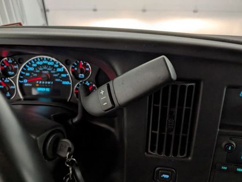 Used 2022 Chevrolet Express 3500 w/ Power Convenience Package RWD image 16