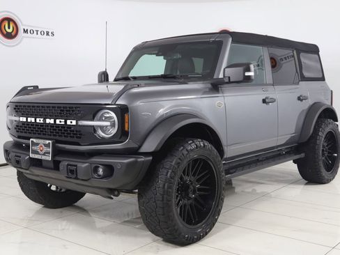 Used 2023 Ford Bronco Wildtrak AWD/4WD image 5