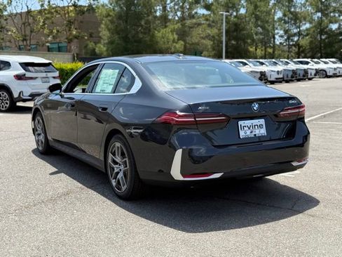 New 2026 BMW 540i xDrive w/ Premium Package AWD/4WD image 12