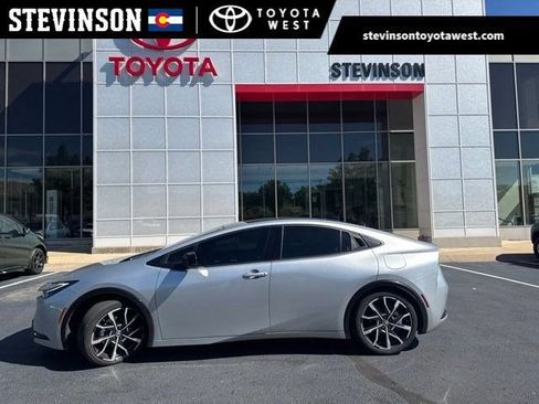 Used 2023 Toyota Prius Prime Premium FWD image 1