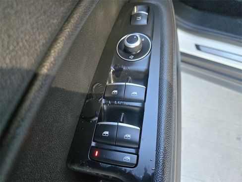 Used 2022 Alfa Romeo Stelvio Sprint image 35