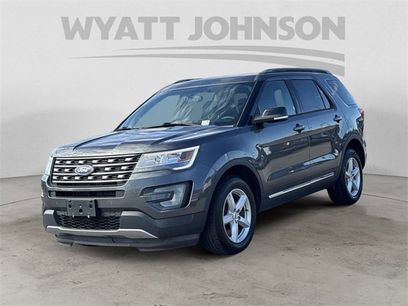 Used 2017 Ford Explorer XLT w/ Equipment Group 201A