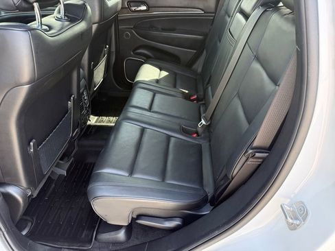 Used 2021 Jeep Grand Cherokee High Altitude AWD/4WD image 11