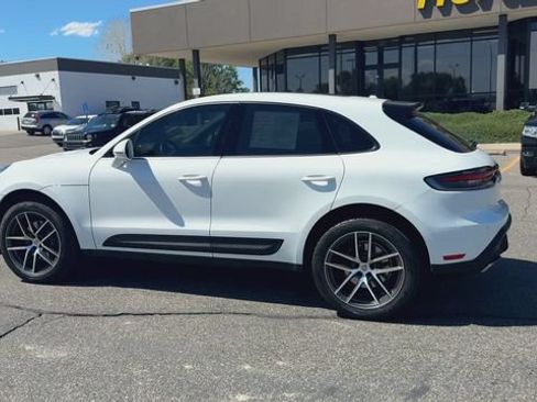 Used 2025 Porsche Macan AWD/4WD image 6