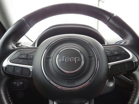 Used 2018 Jeep Compass Limited w/ Navigation Group AWD/4WD image 18