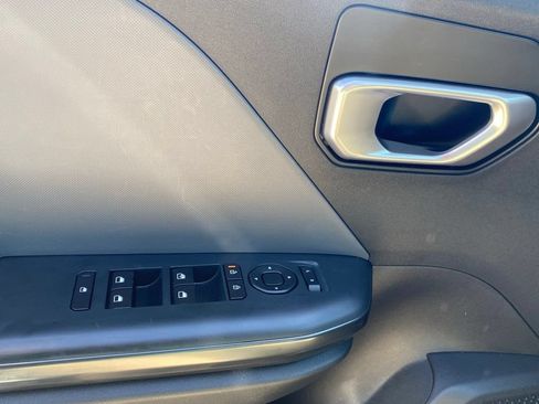 Used 2025 Kia K4 FWD image 21