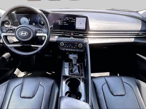Used 2024 Hyundai Elantra Limited FWD image 16