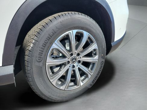 Certified 2026 Mercedes-Benz GLC 300 image 32