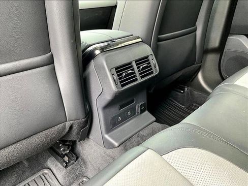 Used 2024 Land Rover Range Rover Velar Dynamic SE image 24