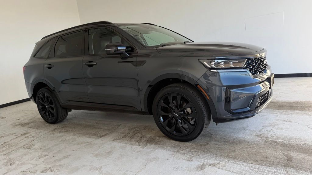 Used 2023 Kia Sorento SX AWD/4WD image 1