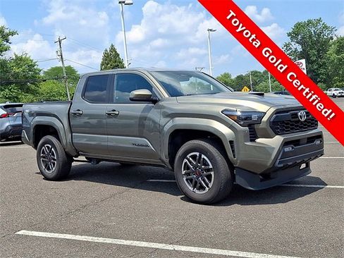 Certified 2024 Toyota Tacoma TRD Sport image 1