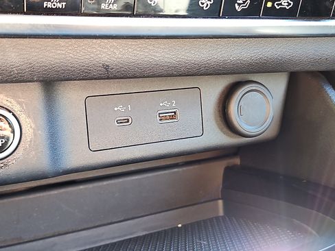 Certified 2023 Nissan Rogue SV AWD/4WD image 22