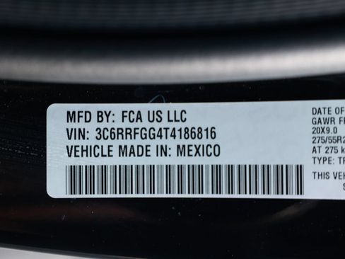 New 2026 RAM 1500 Express AWD/4WD image 33