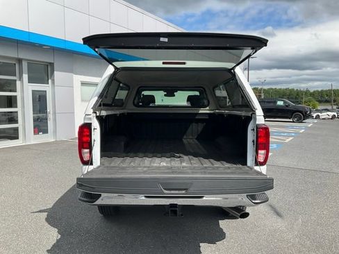 Used 2025 GMC Sierra 2500 Pro w/ Convenience Package AWD/4WD image 17