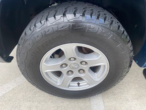 Used 2005 Dodge Dakota SLT image 20