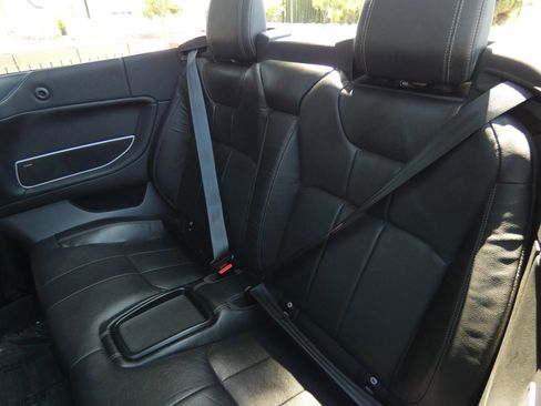 Used 2018 Land Rover Range Rover Evoque SE Dynamic image 42