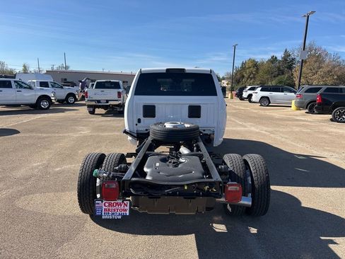 New 2026 RAM 4500 Tradesman w/ Chrome Appearance Group image 3