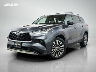 Used 2020 Toyota Highlander Platinum AWD/4WD video 1