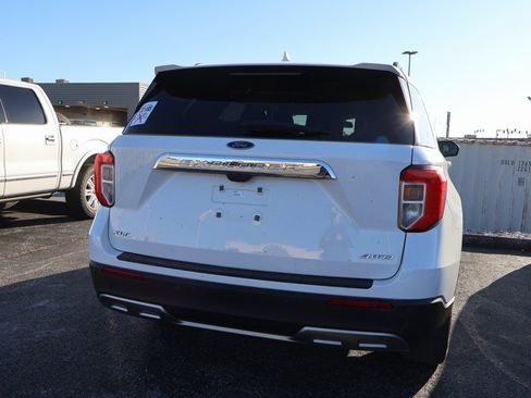 Certified 2022 Ford Explorer XLT w/ Equipment Group 202A image 17