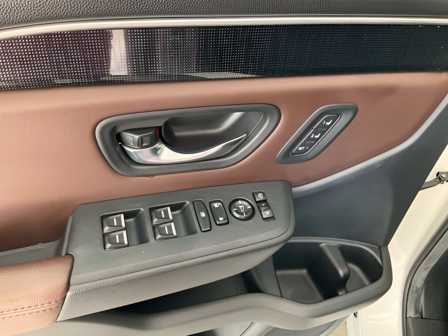 Certified 2025 Honda Pilot Elite image 10