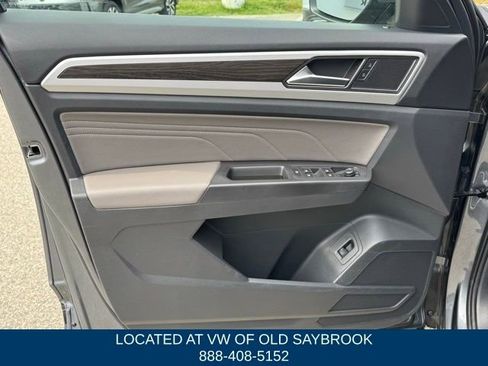 Used 2023 Volkswagen Atlas SE w/ Panoramic Sunroof Package AWD/4WD image 35